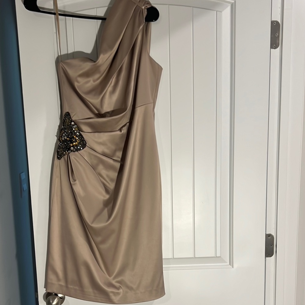 Elegant Beige One-Shoulder Dress